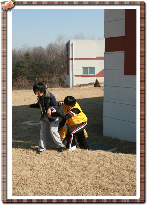 영차~밀어주고 땡겨주고